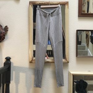 Alo Ribbed Lounger Leggings